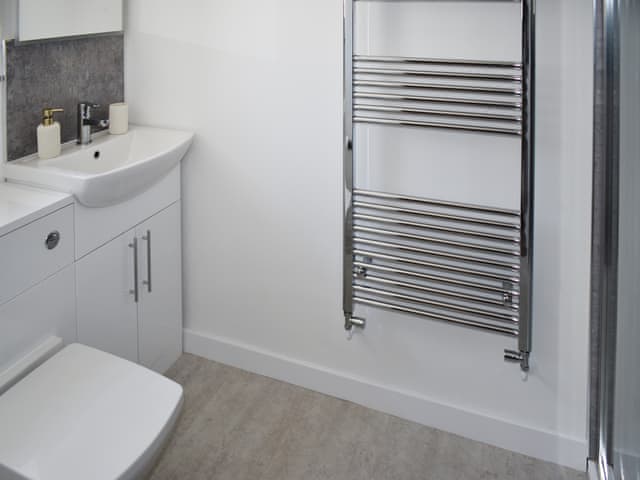 Bathroom | Orchard Lodge - Bridge Farm, Drimpton, near Beaminster