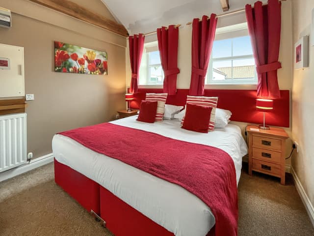 Double bedroom with Superking size bed | Wendys Wing - Greetham Retreat, Greetham, near Horncastle