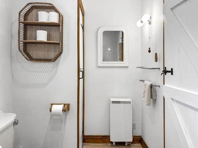 Bathroom | Wheatsheaf Cottage - Granary Farm Cottages, Sawdon, near Scarborough