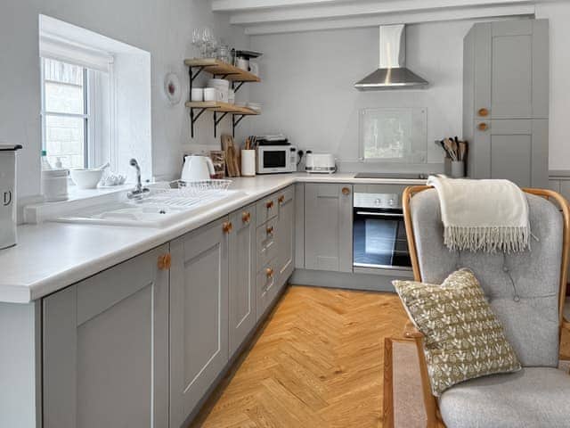 Kitchen | Wheatsheaf Cottage - Granary Farm Cottages, Sawdon, near Scarborough