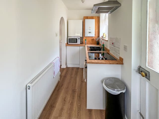 Kitchen | Glenmore Gardens, Weymouth