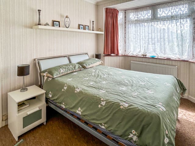 Double bedroom | Glenmore Gardens, Weymouth