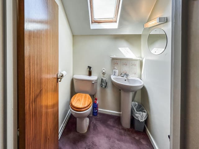 Bathroom | Glenmore Gardens, Weymouth