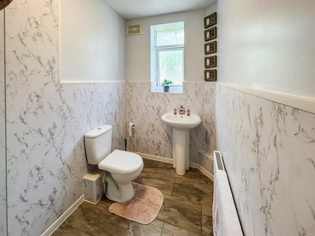 Bathroom | Glenmore Gardens, Weymouth