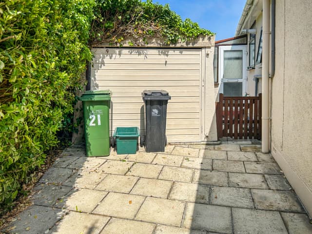 Exterior | Glenmore Gardens, Weymouth