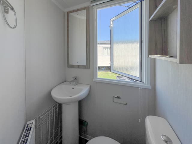 Bathroom | Sussex Park, Camber, near Rye