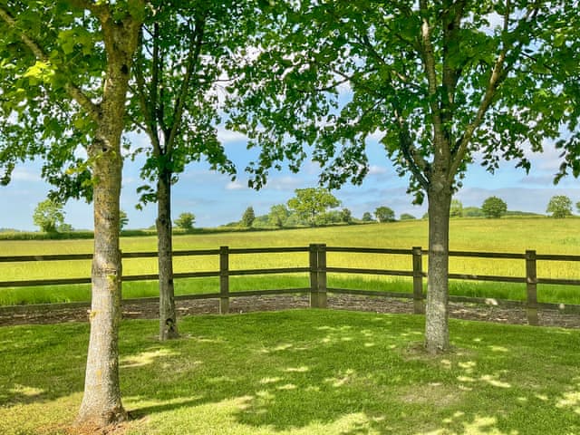 View | Rowdecroft Farm Cottage, Rowde