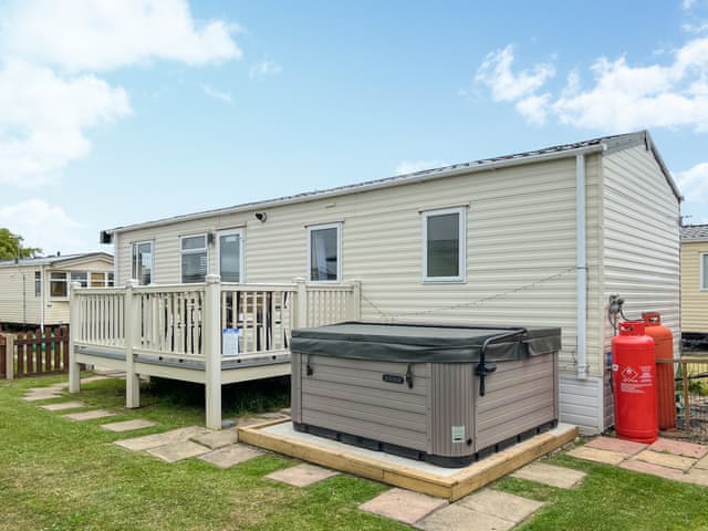 Exterior | Sheldons Place - K&K Holidays, Patrington Haven, near Beverley