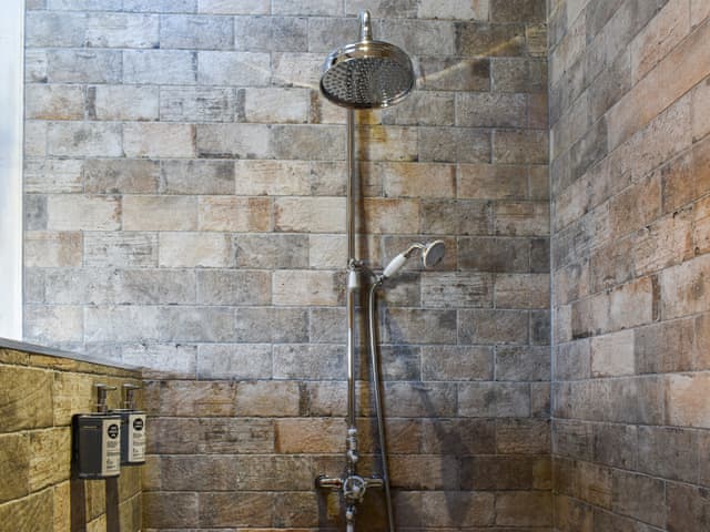 Shower room | Tawny Owl Hut - Hollins Farm Shepherd Huts, Westerdale, near Whitby