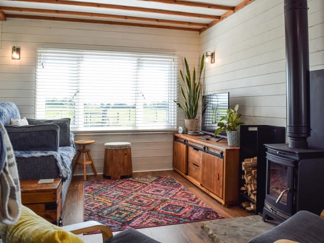 Living area | The Cabin - Rectory Farm, Northampton