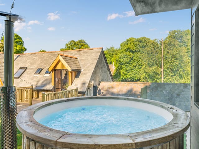 Hot tub | Little Hewish Barn, Milton Abbas, near Blandford Forum