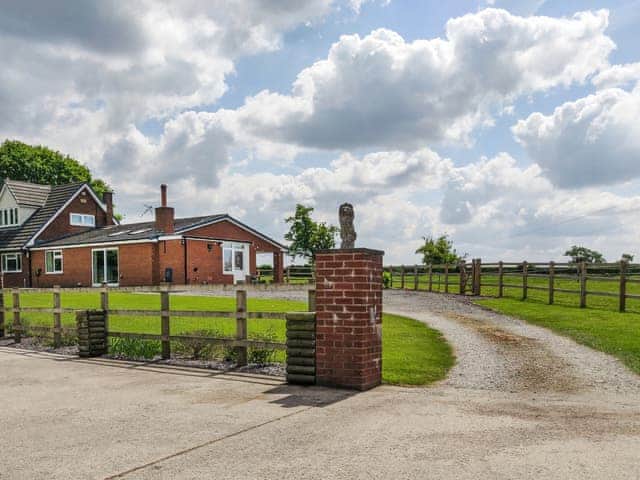 Exterior | The Crofts, Winsford