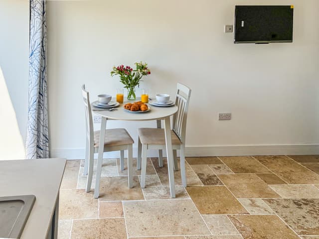 Dining Area | Bumblebee Cottage - Goldburn Barns, Okehampton