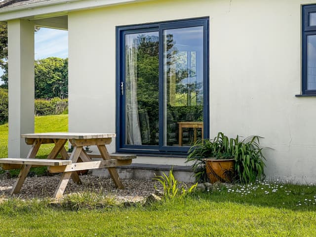 Patio Area | Jasmine Apartment - Moorhead Country Holidays, Woolfardisworthy, Clovelly