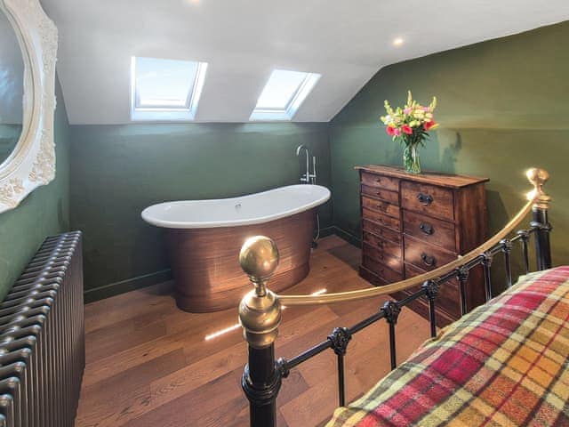 Double bedroom | Queens Barn, Wortham, near Diss