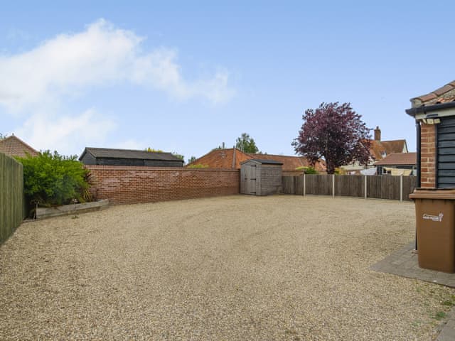 Parking | Gosling Barn, Bergh Apton