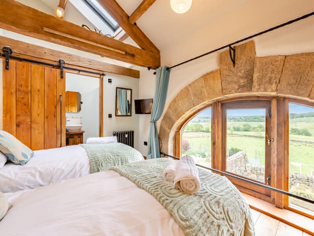 Twin bedroom | The Barn, Keighley