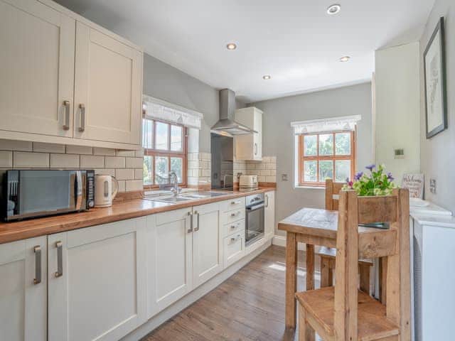 Kitchen/diner | Tavern Cottage - Tavern Cottages, Newsham, near Richmond