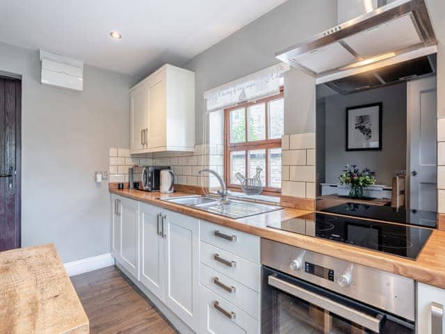Kitchen/diner | Tavern Cottage - Tavern Cottages, Newsham, near Richmond