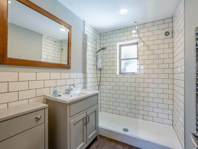 Shower room | Tavern Cottage - Tavern Cottages, Newsham, near Richmond