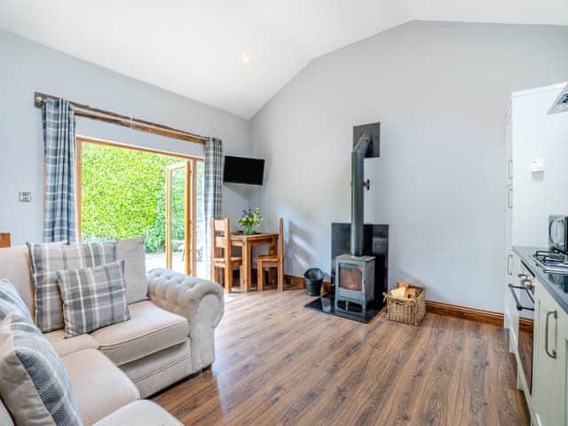 Living area | Poppy Lodge - Tavern Cottages, Newsham, near Richmond