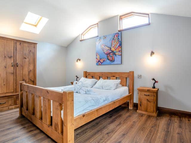Double bedroom | Poppy Lodge - Tavern Cottages, Newsham, near Richmond
