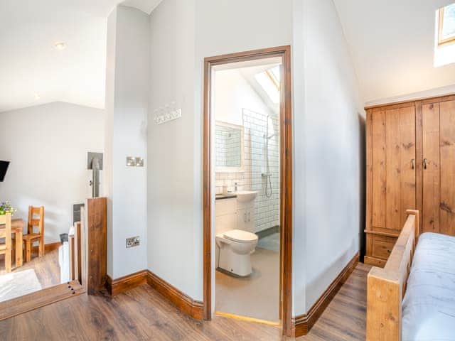 Double bedroom | Poppy Lodge - Tavern Cottages, Newsham, near Richmond