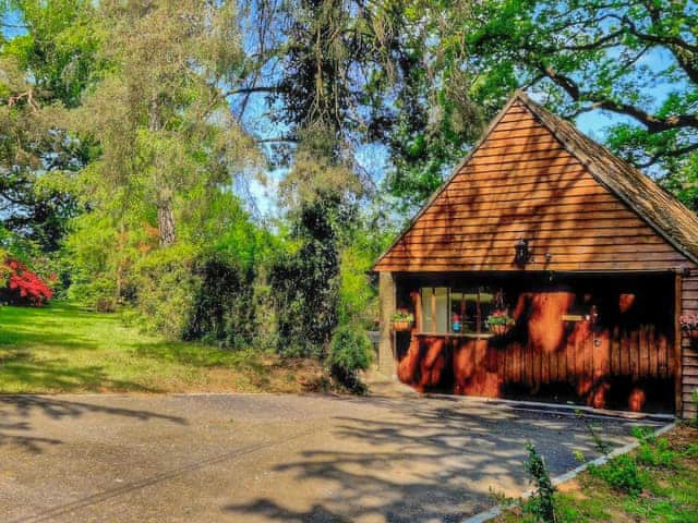 Exterior | The Studio, Hartfield