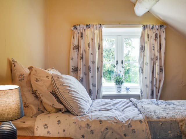 Double bedroom | Priory Cottage, Clifford, near Hay-on-wye