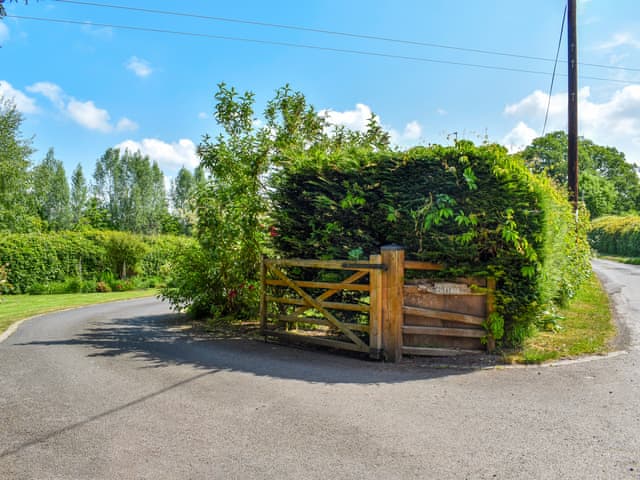 Driveway | Priory Cottage, Clifford, near Hay-on-wye