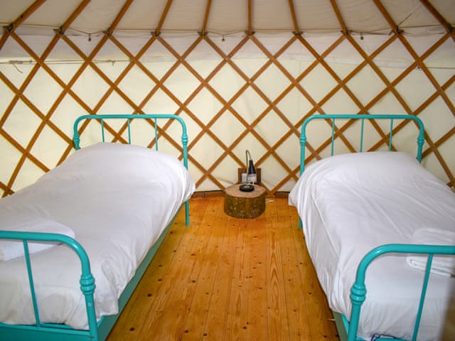 Twin bedroom | Russet Yurt - Walnut Farm, Beaminster
