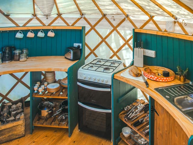 Kitchen | Skylark Yurt - Walnut Farm, Beaminster
