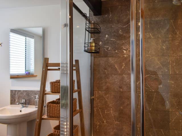 Bathroom | Stanley Terrace, Windermere