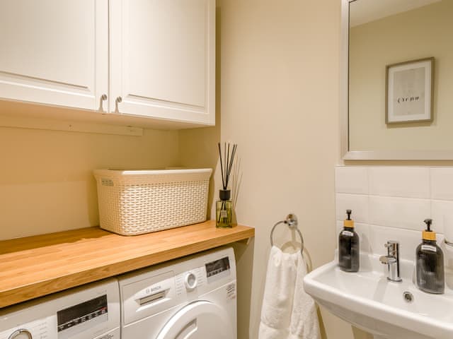 Bathroom | Barngarth, Cartmel