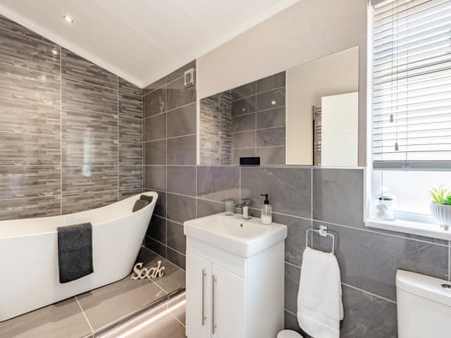 Bathroom | Sunnyfields, Cambridge