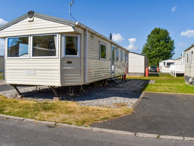 Exterior | Suki’s Shore, Lancaster