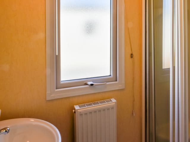 Bathroom | Suki&rsquo;s Shore, Lancaster