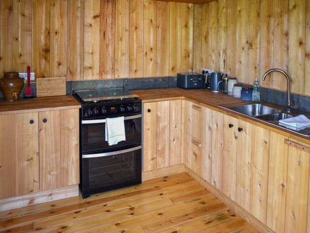 Open plan living space | Hazel Roundhouse - Walnut Farm, Beaminster