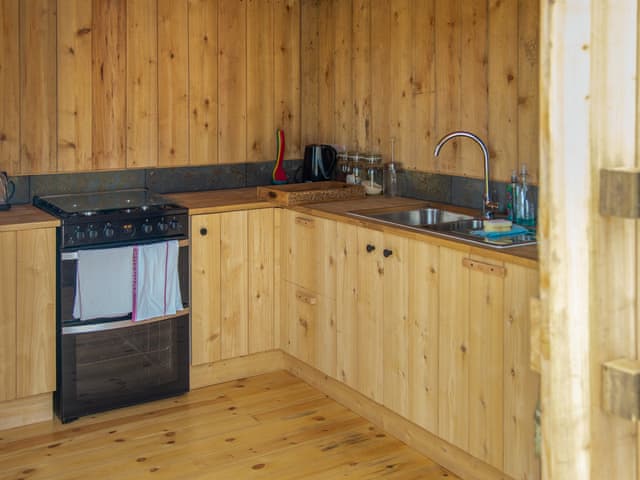 Kitchen | Mistle Roundhouse - Walnut Farm, Beaminster