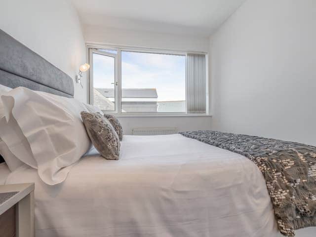 Double bedroom | Sand Dunes - Bonnie View Beach Apartments, Holywell Bay