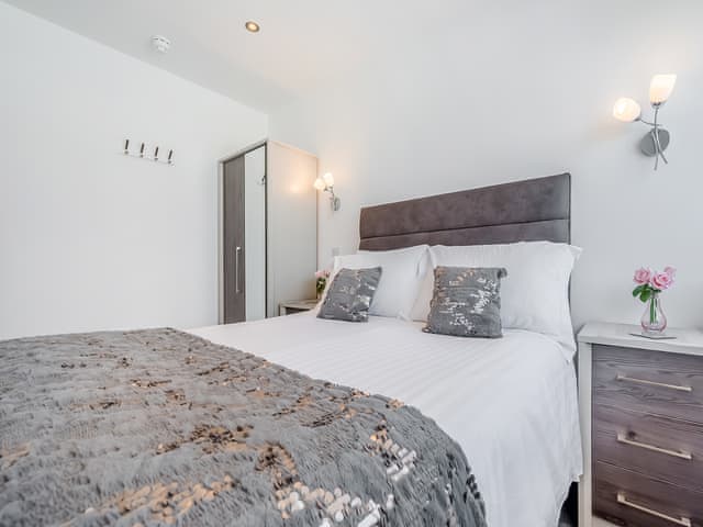 Double bedroom | Sand Dunes - Bonnie View Beach Apartments, Holywell Bay