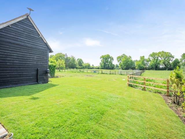 Garden | Moat Farm, Tring