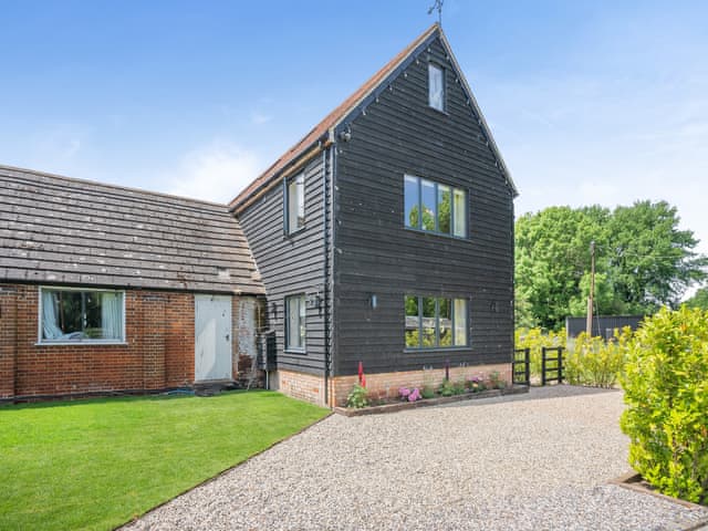 Exterior | Moat Farm, Tring