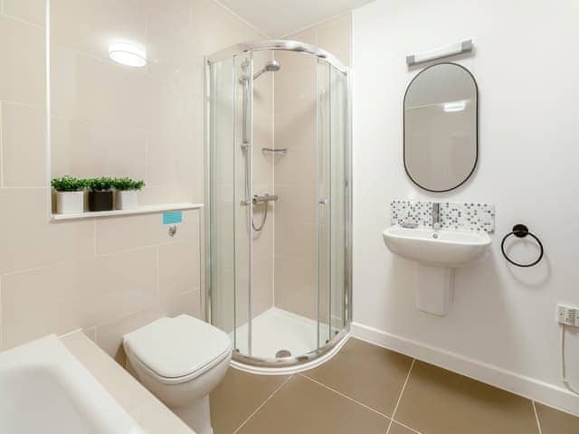 Bathroom | Lodge 67 Una - St Ives Resort, Carbis Bay, near St Ives