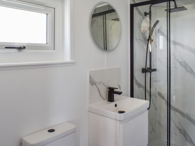 Bathroom | Yan - Holmescales Lodges, Kendal and Lakes Gateway