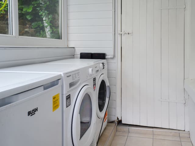 Interior | 2 Le Dorney Villa - Le Dorney Villas, Par