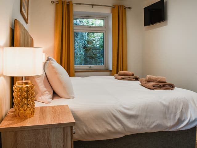 Double bedroom | 3 Le Dorney Villa - Le Dorney Villas, Par