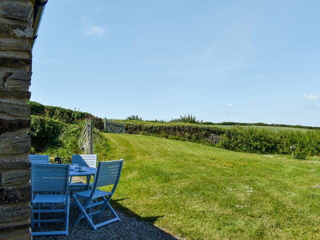 Sitting-out-area | Carriage House, St Eval, near Wadebridge