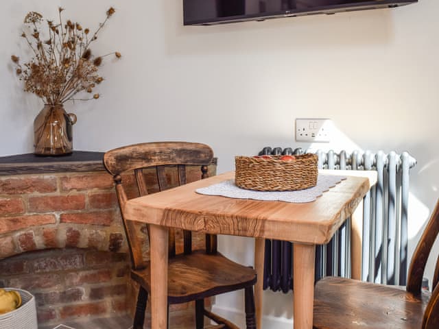 Dining Area | Maisie&rsquo;s Stable, Stretton-on-Dunsmore, near Warwick
