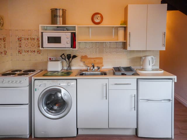 Kitchen | Pitt Barn Cottages- The Shippen - Pitt Barn Cottages, Callington